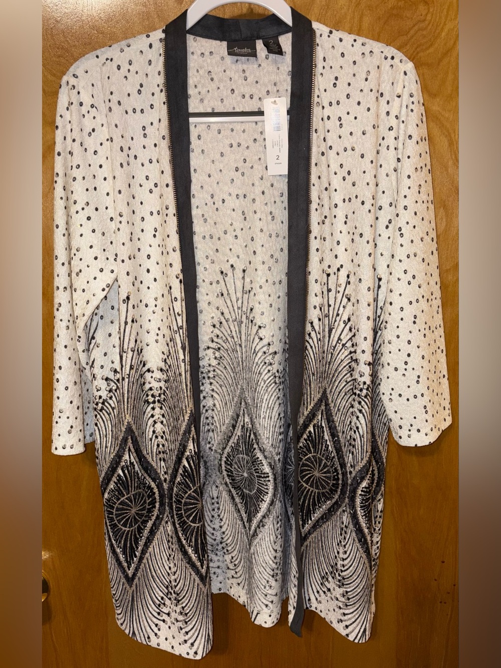 Chico’s Travelers black/ecru/gold foiled peacock jacket Size 2 suede trim